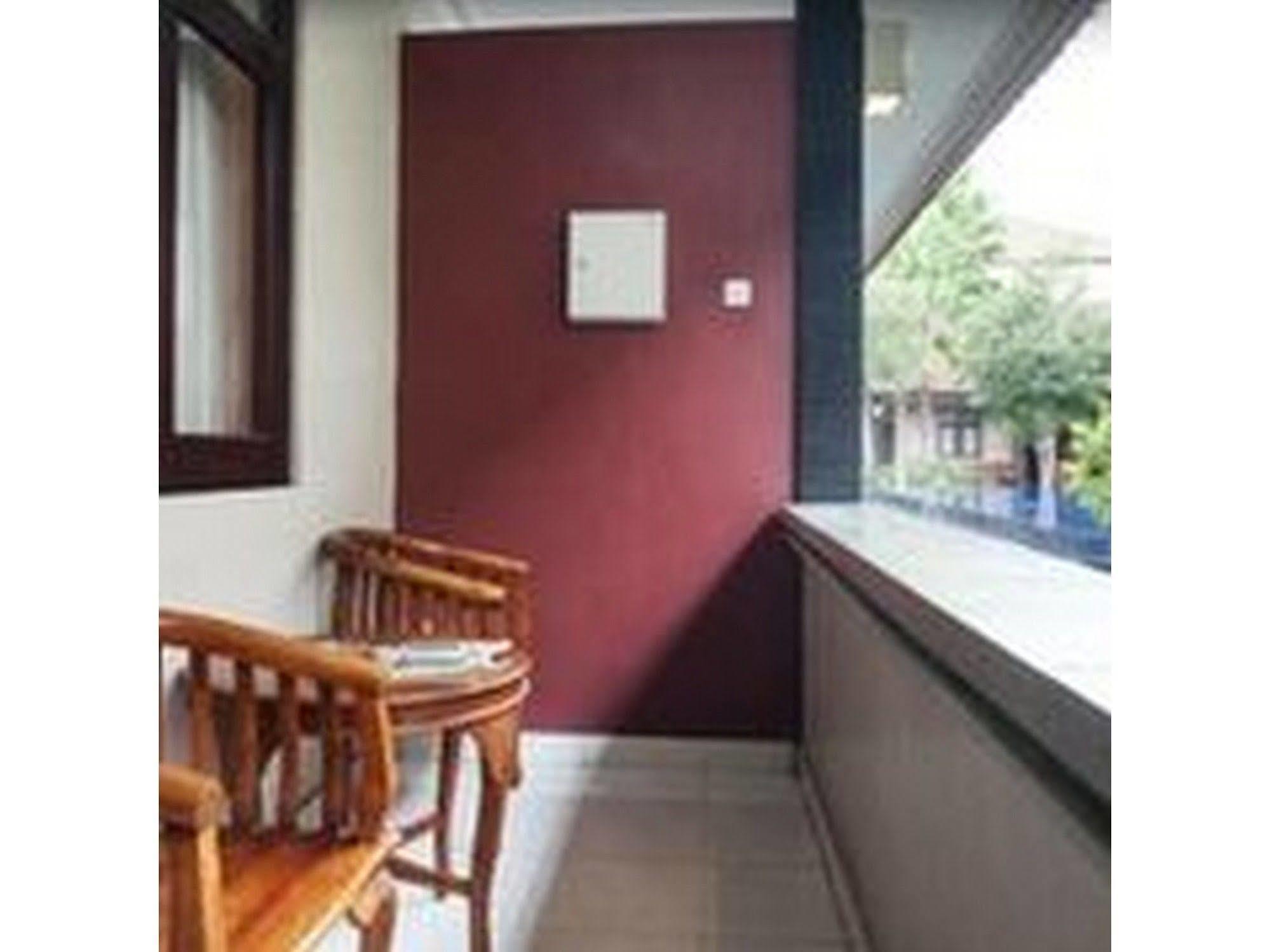 Puri Ganesh Hotel Legian Exterior foto